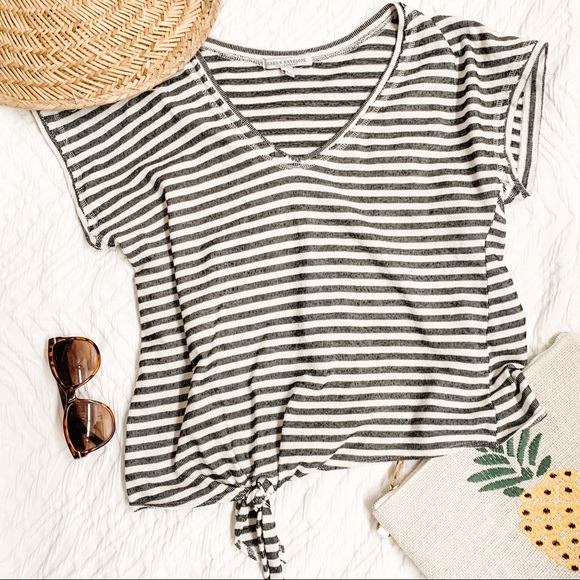 Green Envelope Tops - green envelope striped short-sleeve shirt, size L